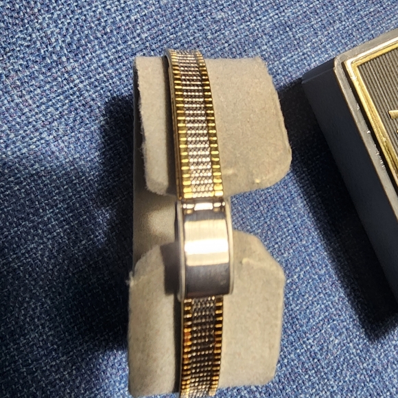 Vintage Helbros Women's Silver and Gold Quartz Watch With Diamond - Picture 4 of 10